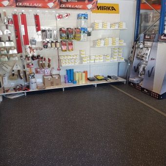 commercial flooring.jpg